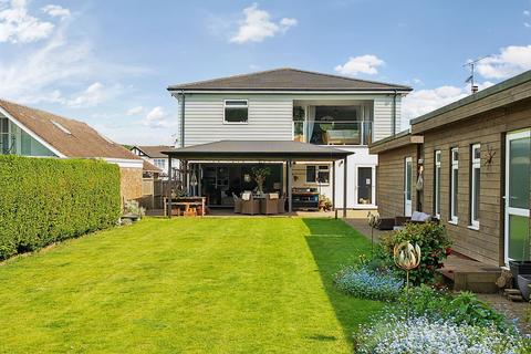 5 bedroom detached house for sale, Edwin Road, Wigmore ME8