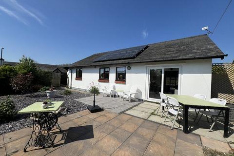 2 bedroom detached bungalow for sale, Stad Berllan, Llangaffo, LL60