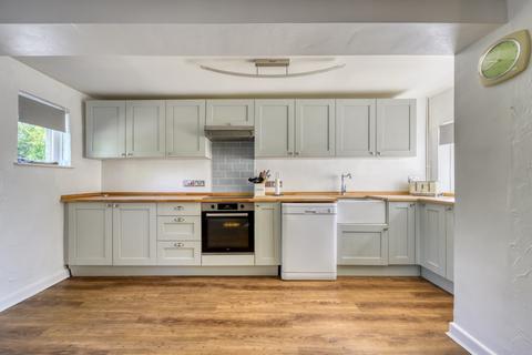 4 bedroom cottage for sale, Malmesbury Road, Swindon SN6