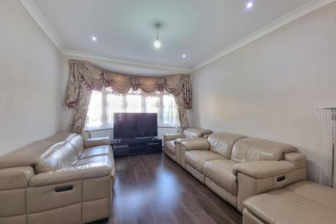 3 bedroom terraced house for sale, South Park Road, Ilford