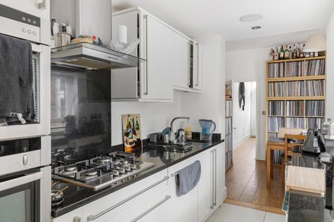 52 Ridley Avenue, London, W13 9XW