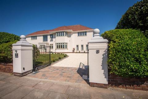 5 bedroom detached house for sale, Greenbank Drive, Southport PR8