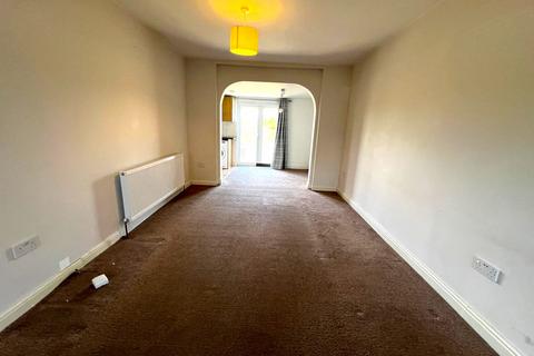 3 bedroom terraced house to rent, Waltham Way, London E4