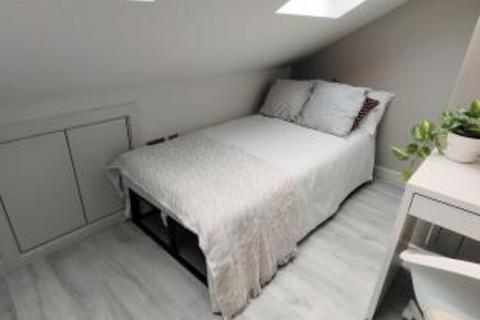 1 bedroom flat to rent, YOHO Kingston Villiers Road Studio 5