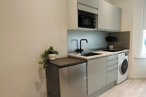 1 bedroom flat to rent, YOHO Kingston Villiers Road Studio 1