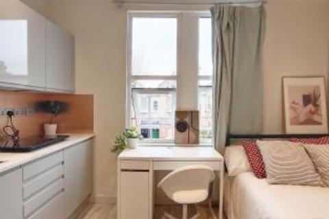 1 bedroom flat to rent, YOHO Kingston Villiers Road Studio 3