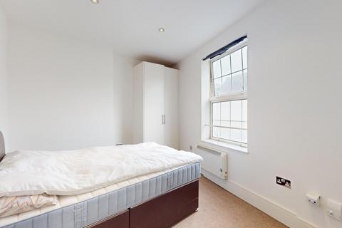 1 bedroom flat to rent, Middle Road