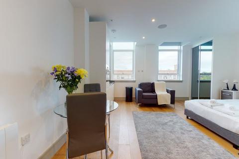 Studio to rent, High Street