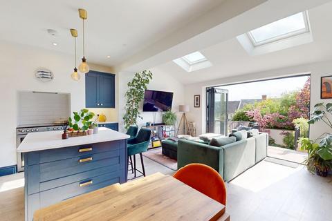 Franklin Skipton Road, Bradley, Keighley, BD20 9EF