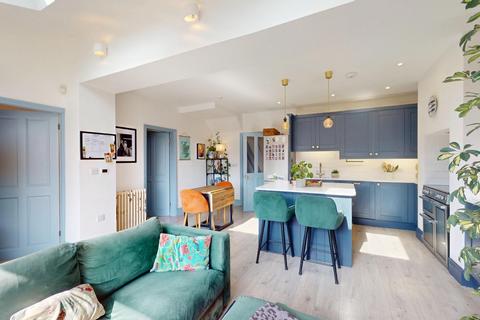 Franklin Skipton Road, Bradley, Keighley, BD20 9EF