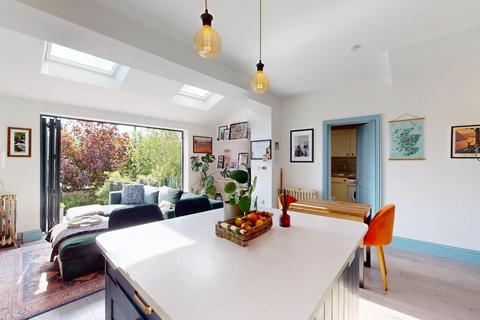 Franklin Skipton Road, Bradley, Keighley, BD20 9EF