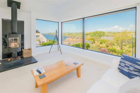3 bedroom detached house for sale, 4 Battery Park, Fowey PL23