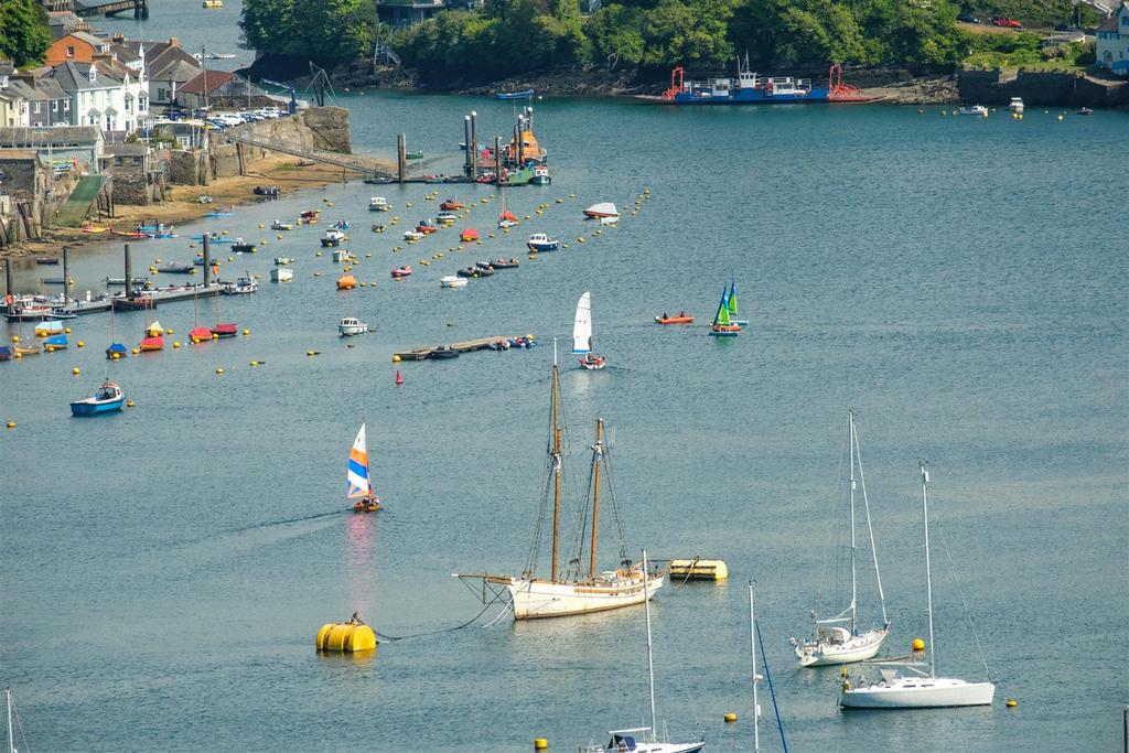 Parry Polruan Outside Sunny-21.jpg