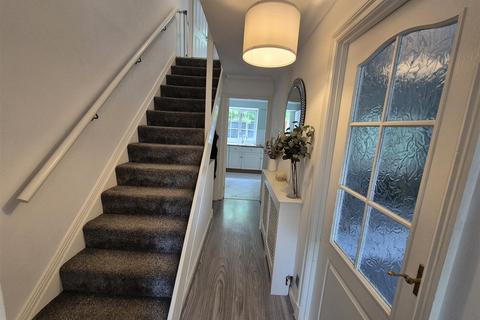 11 Romsley Close, Redditch, B98 0PF
