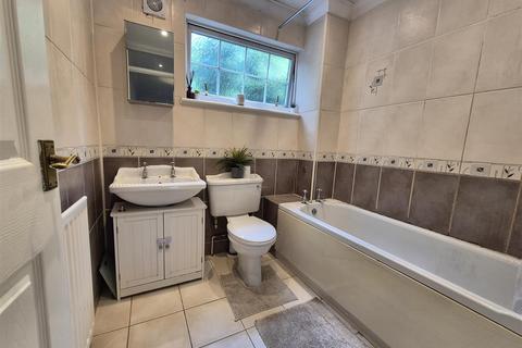 11 Romsley Close, Redditch, B98 0PF