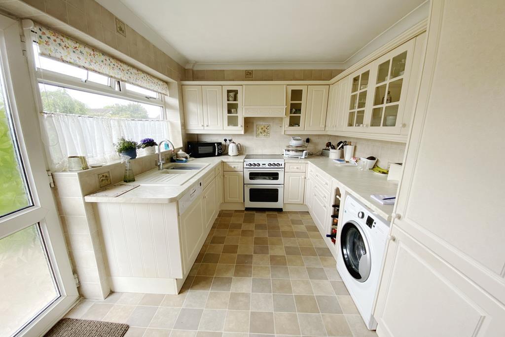 Fitted Kitchen