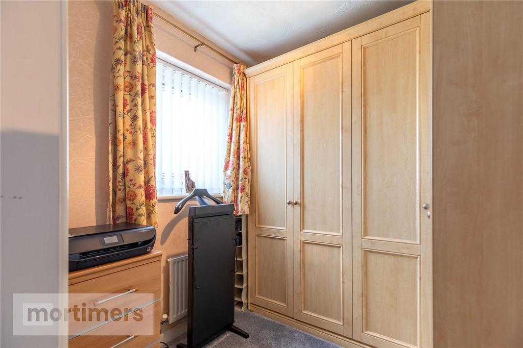 Bedroom/Wardrobe