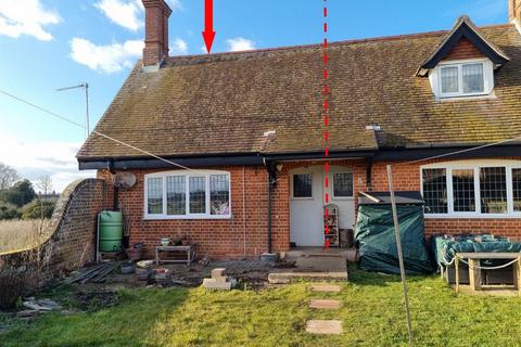 1 bedroom cottage for sale, Alderton, Woodbridge, Suffolk