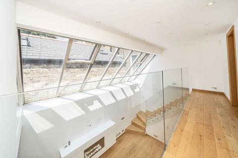 undefined, Gunter Grove, London SW10