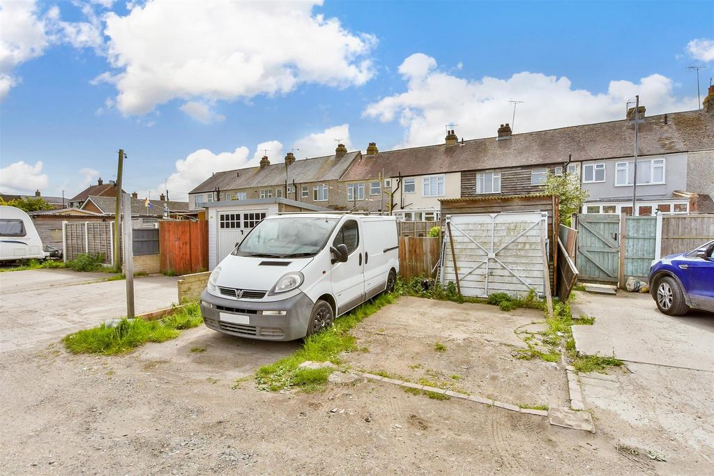 Driveway/Parking