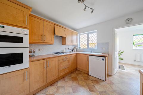 68 Bradgate Road, Bedford, MK40 3GB