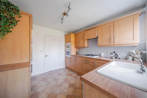 68 Bradgate Road, Bedford, MK40 3GB