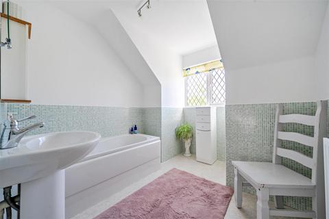 68 Bradgate Road, Bedford, MK40 3GB