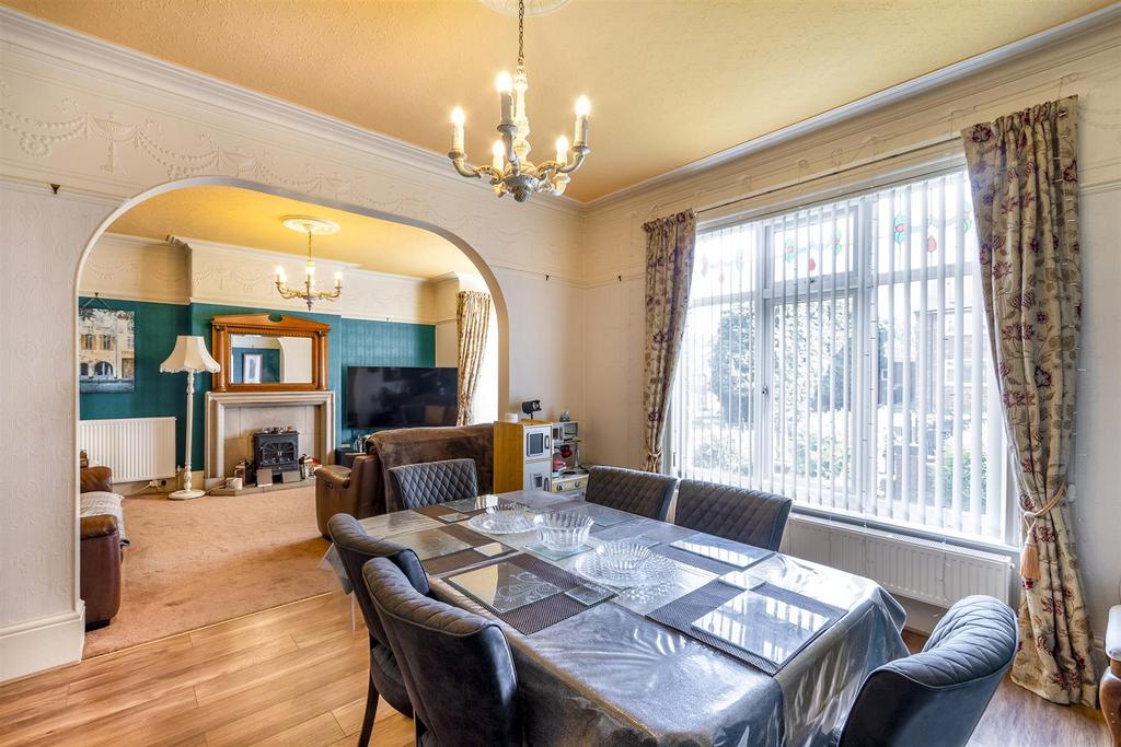 Open Plan Dining and Living Room