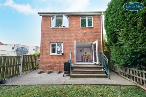 6 Fox Hill Close, Sheffield, S6 1FS