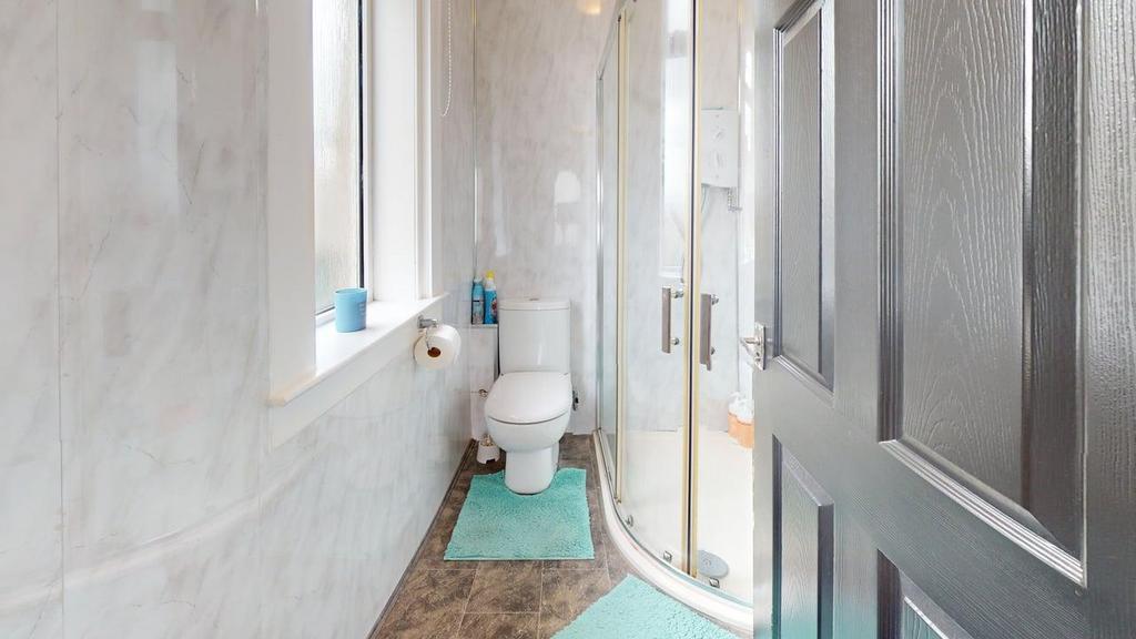 29-Climpy-Road-Bathroom.jpg