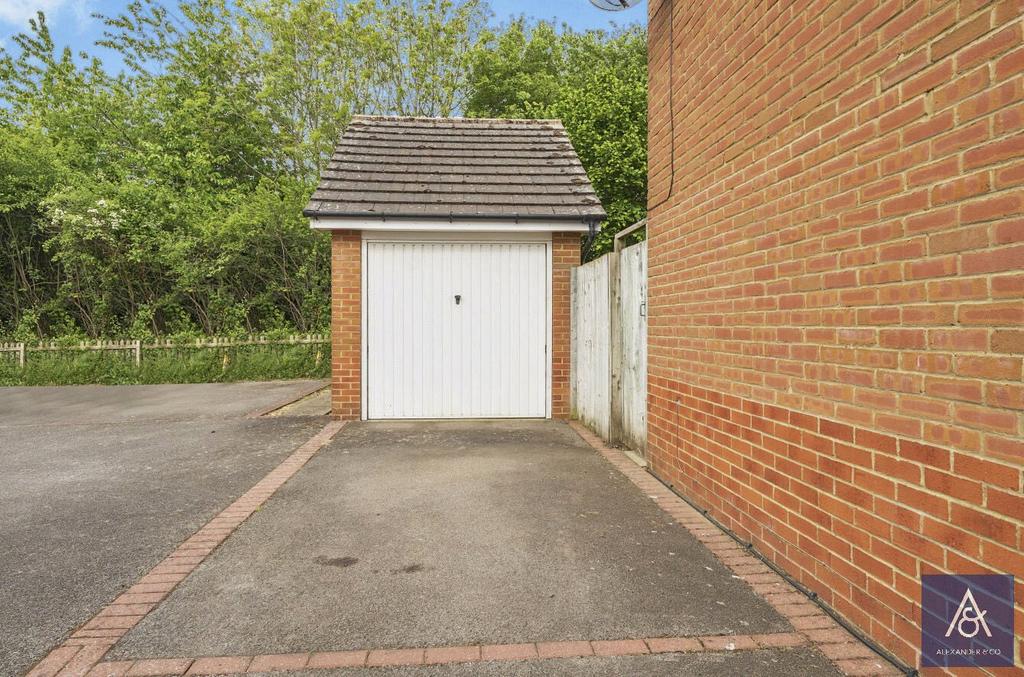 Garage &amp; Parking