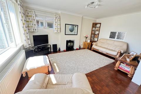 155 Johnstone Road, Southend-on-sea, SS1 3NG