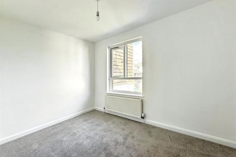 311 Longfield, Falmouth, TR11 4SS