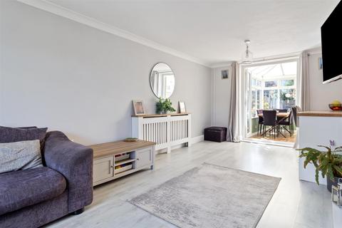 9 Melbourne Way, Goring By Sea, Worthing, BN12 4RU