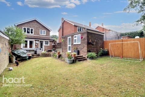 3 bedroom detached house for sale, Dersingham PE31