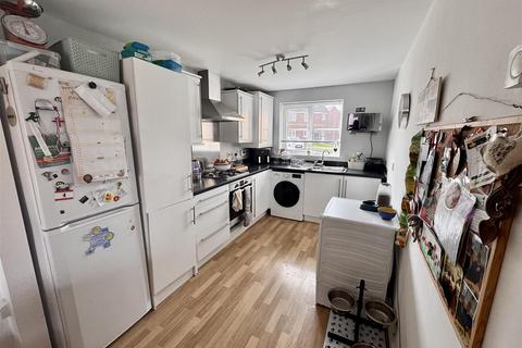 3 bedroom semi-detached house for sale, Ffordd Y Glowyr, Betws, Ammanford