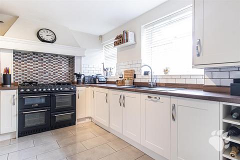 55 Danbury Down, Basildon, SS14 2SS
