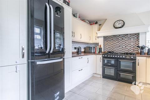 55 Danbury Down, Basildon, SS14 2SS