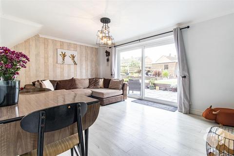 55 Danbury Down, Basildon, SS14 2SS