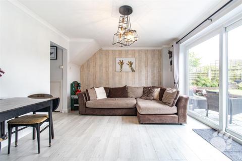 55 Danbury Down, Basildon, SS14 2SS
