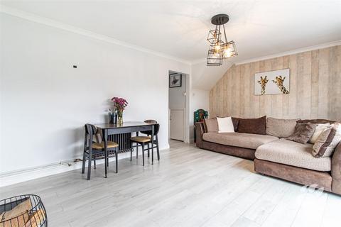 55 Danbury Down, Basildon, SS14 2SS