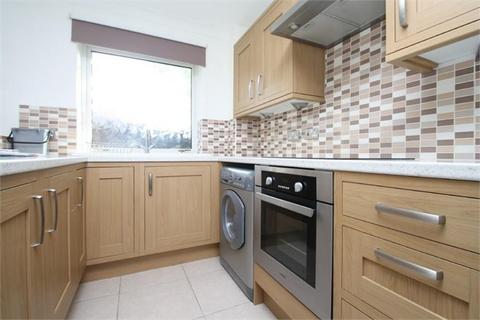 1 bedroom end of terrace house to rent, Hughes Road, ASHFORD, TW15