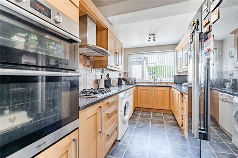 3 bedroom semi-detached house for sale, Queensway, Yeadon, Leeds, West Yorkshire