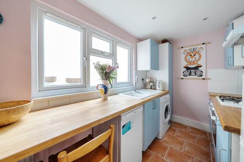 7 Limes Road, Beckenham, BR3 6NS