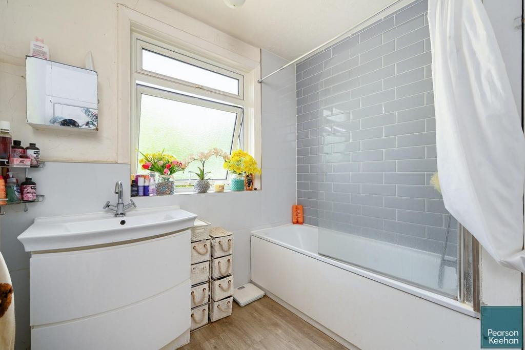 25 Neville Ave, BN3 (21).jpg