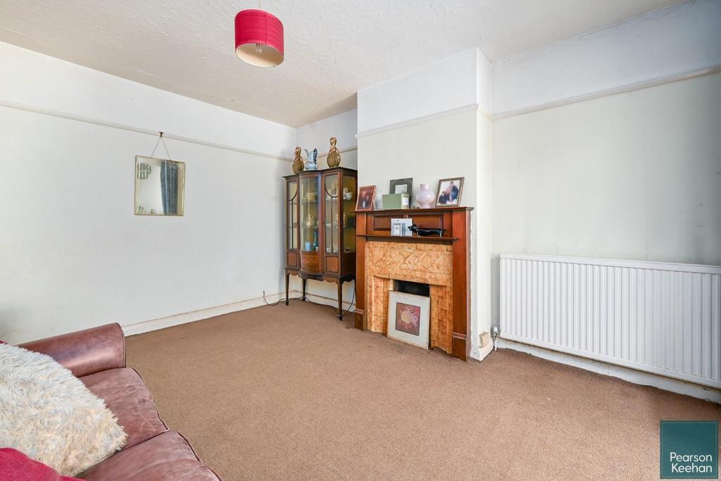 25 Neville Ave, BN3 (3).jpg