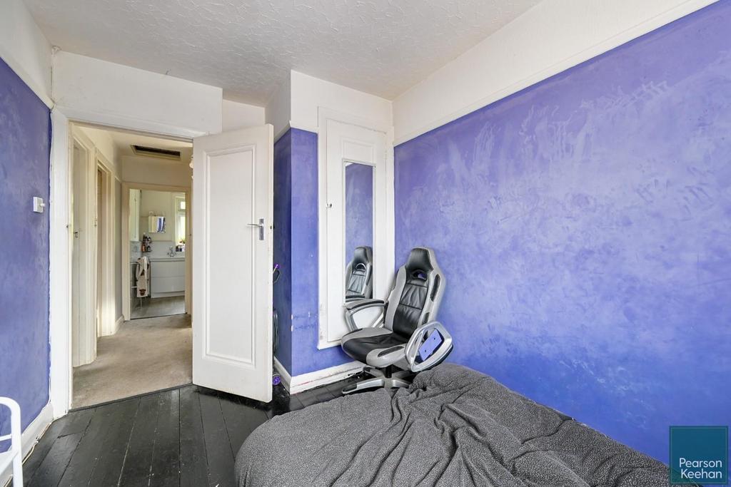25 Neville Ave, BN3 (15).jpg