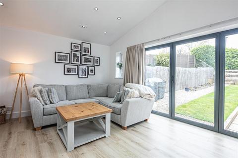 3 bedroom house for sale, 18 Laverdene Way, Totley, S17 4HL