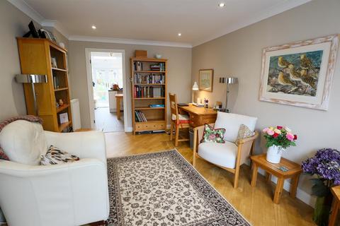 3 bedroom semi-detached house for sale, Nightingale Way, Oakham LE15