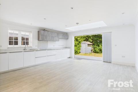 4 bedroom semi-detached house to rent, Meadow Lane, Beaconsfield, Buckinghamshire, HP9